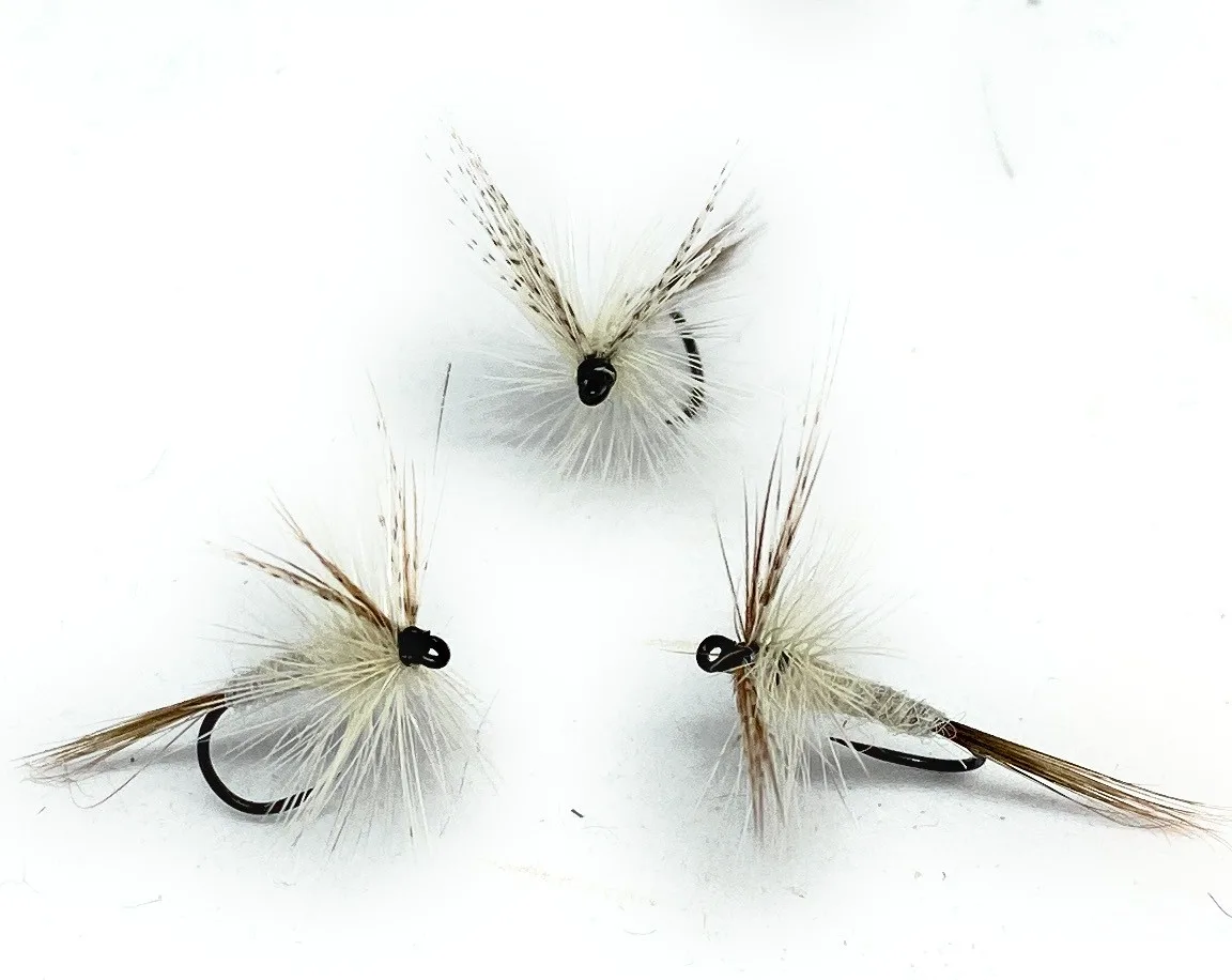 Light Cahill Traditional Dry Fly <p> 3 artificiali. – featured