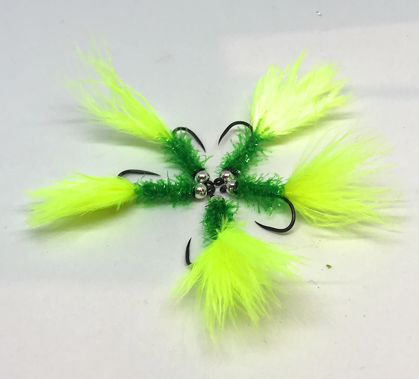 Green & Chartreuse  Streamer <p> 3 artif. – featured