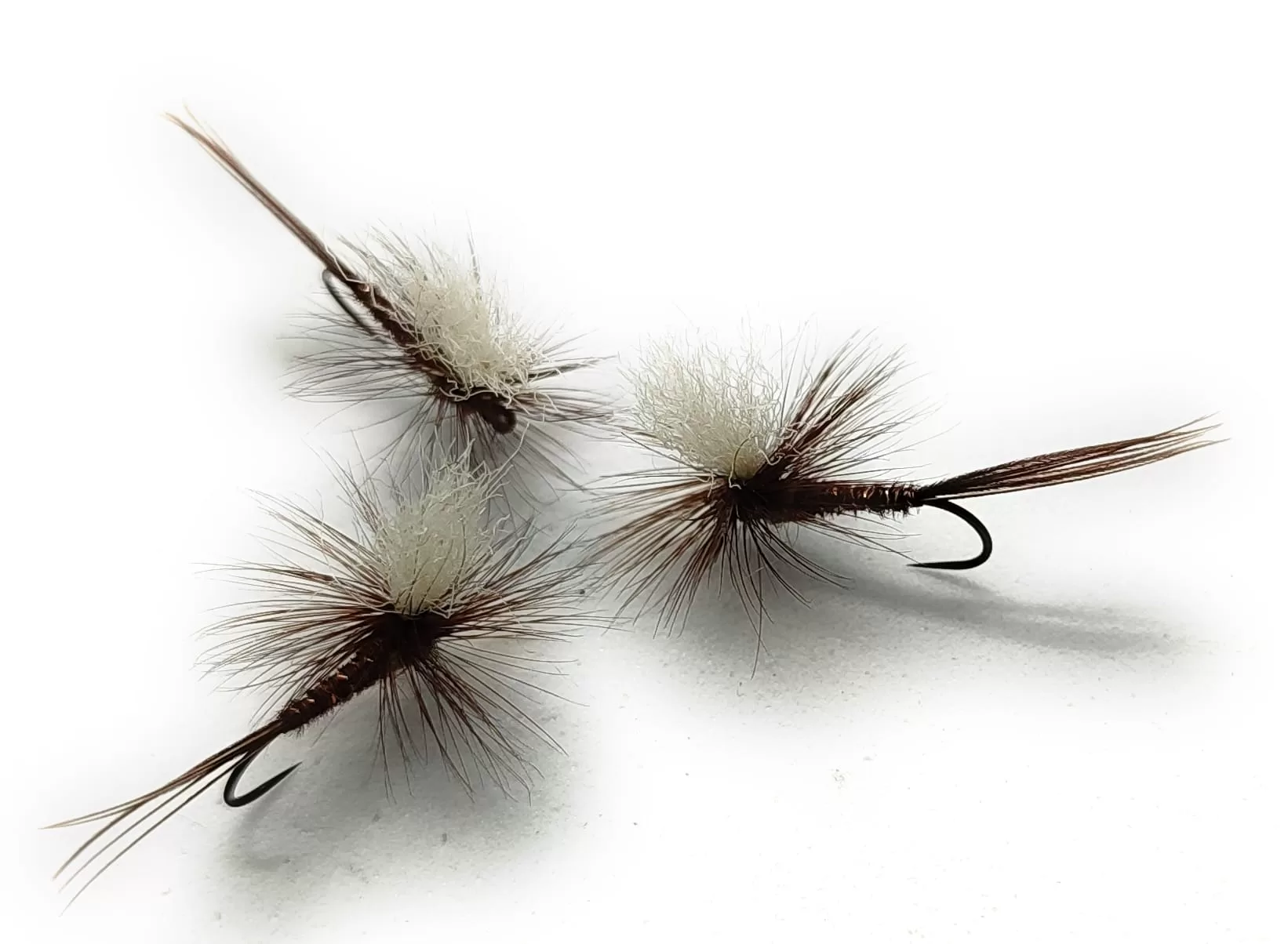 Pheasant Tail Parachute Dry Fly <p> 3 artificiali. – featured