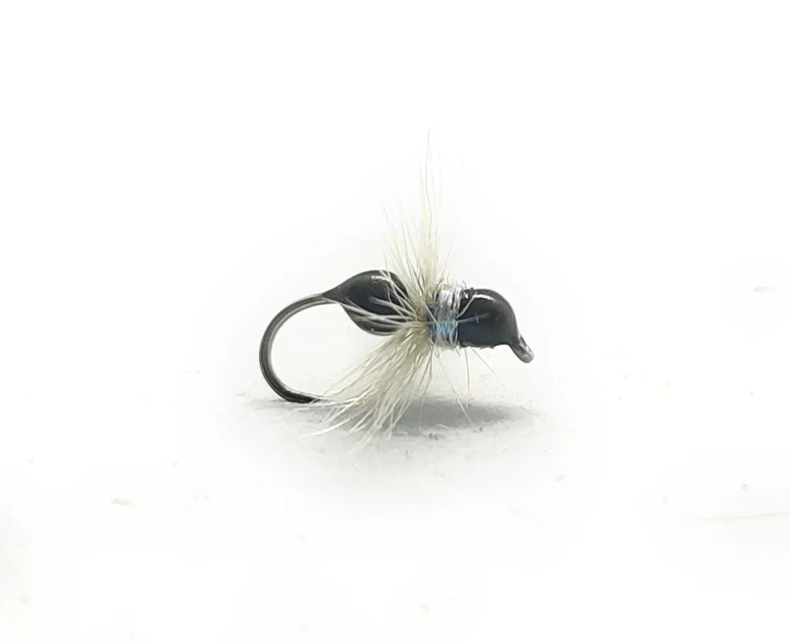 Simple Ant Black & White Dry Fly <p> 3 artificiali. – featured